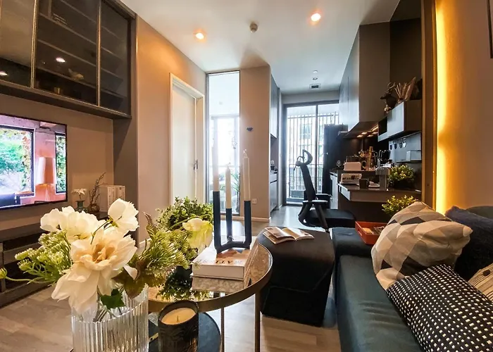 Apartment Magnificent 1br - Ultra Fast Wifi - Ekkamai Bangkok